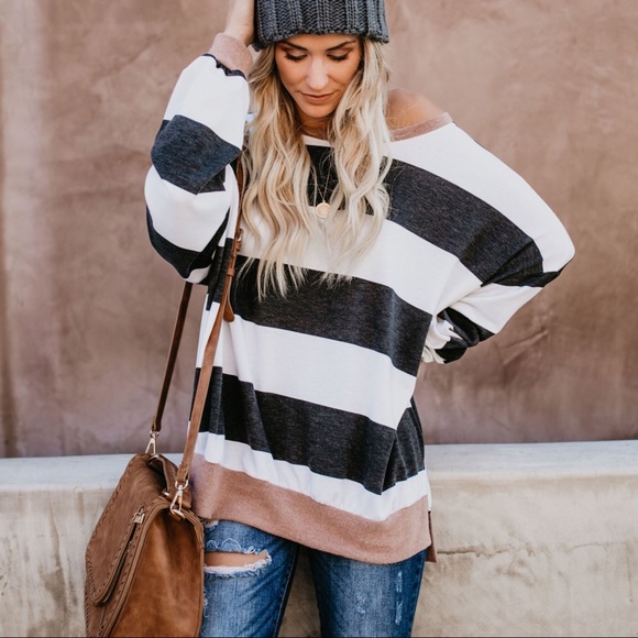 LAST CLEARANCE‼️Oversized Striped Sweater - Picture 2 of 8